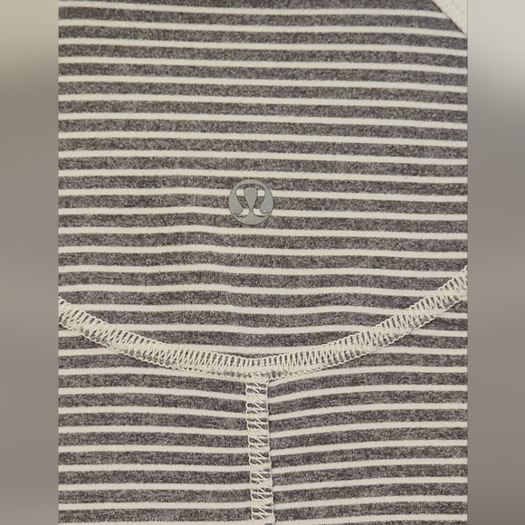 Lululemon Rebel Runner Ghost Hyper Stripe Heathered Slate Jacket - Picture 2 of 7